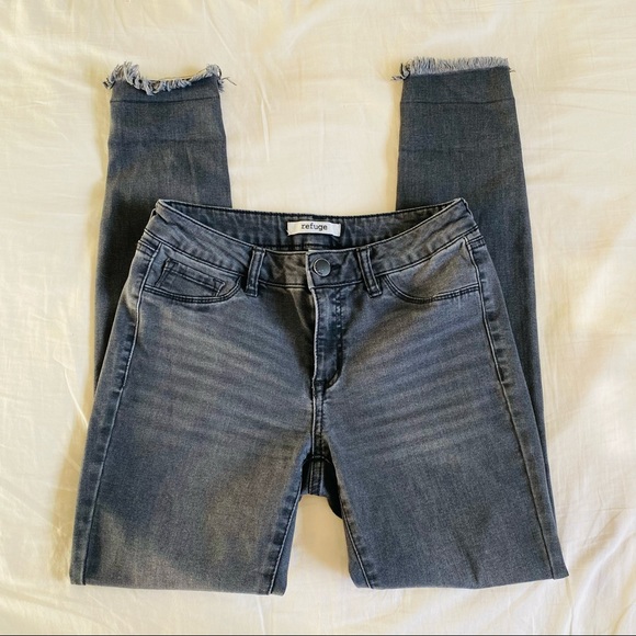 Refuge Skinny Jeans - Picture 2 of 5